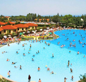 Camping Bella Italia in Peschiera del Garda - Gardasee, Peschiera Del Garda